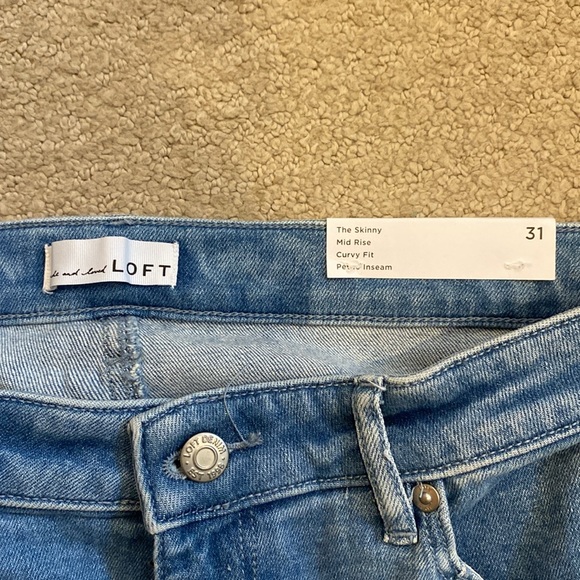 Loft Curvy Jeans - Picture 2 of 3